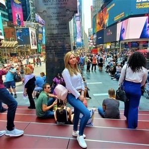 Meet your Posher, Dijana